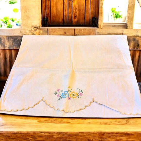 Vintage 2 Pillow Cases Pastel Embroidery by Osman Foldover Flap Standard Size - Picture 2 of 15